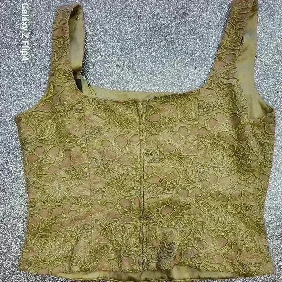 Gold beaded/ embroidery crop tank top - Picture 2 of 6